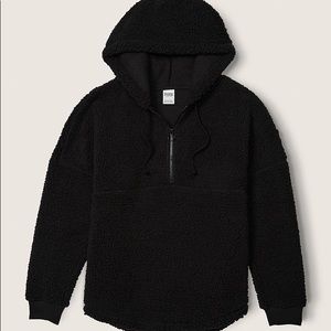 NEW VARSITY SHERPA HALF ZIP PULLOVER